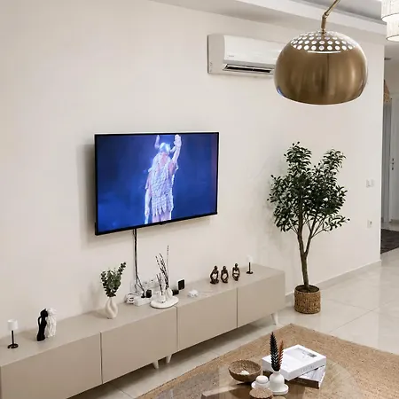 Azure Coast Daire *